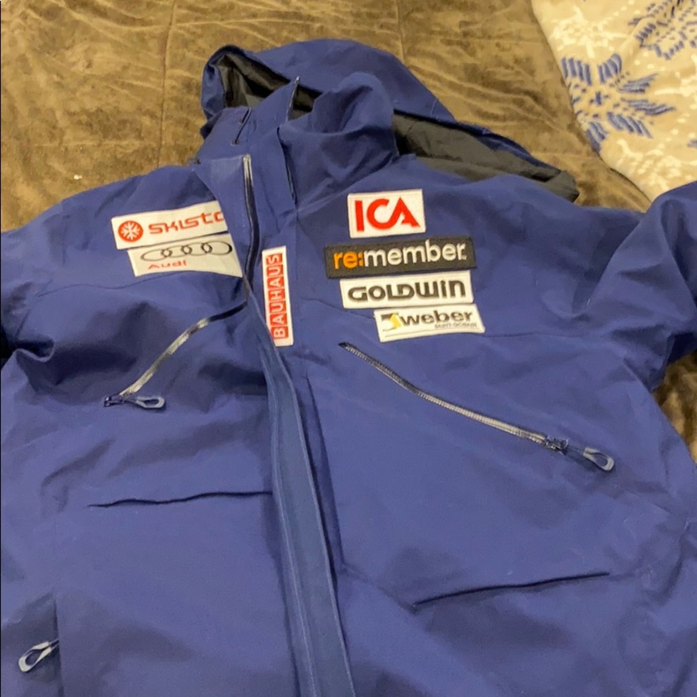 Ski coat